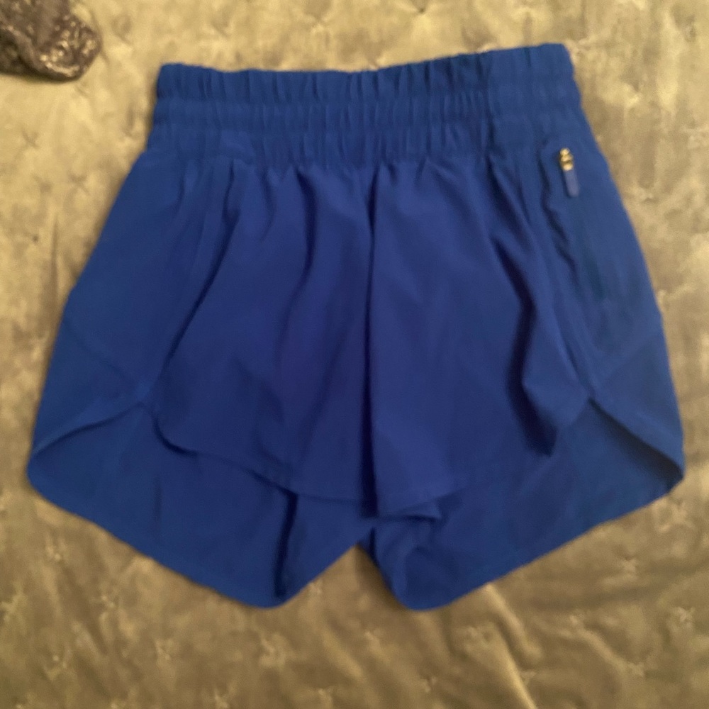 lululemon tracker shorts